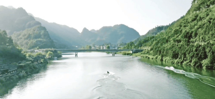 单一观光”到“全域度假”的蝶变之路不朽情缘平台九龙洞“变形记”：从“(图4)